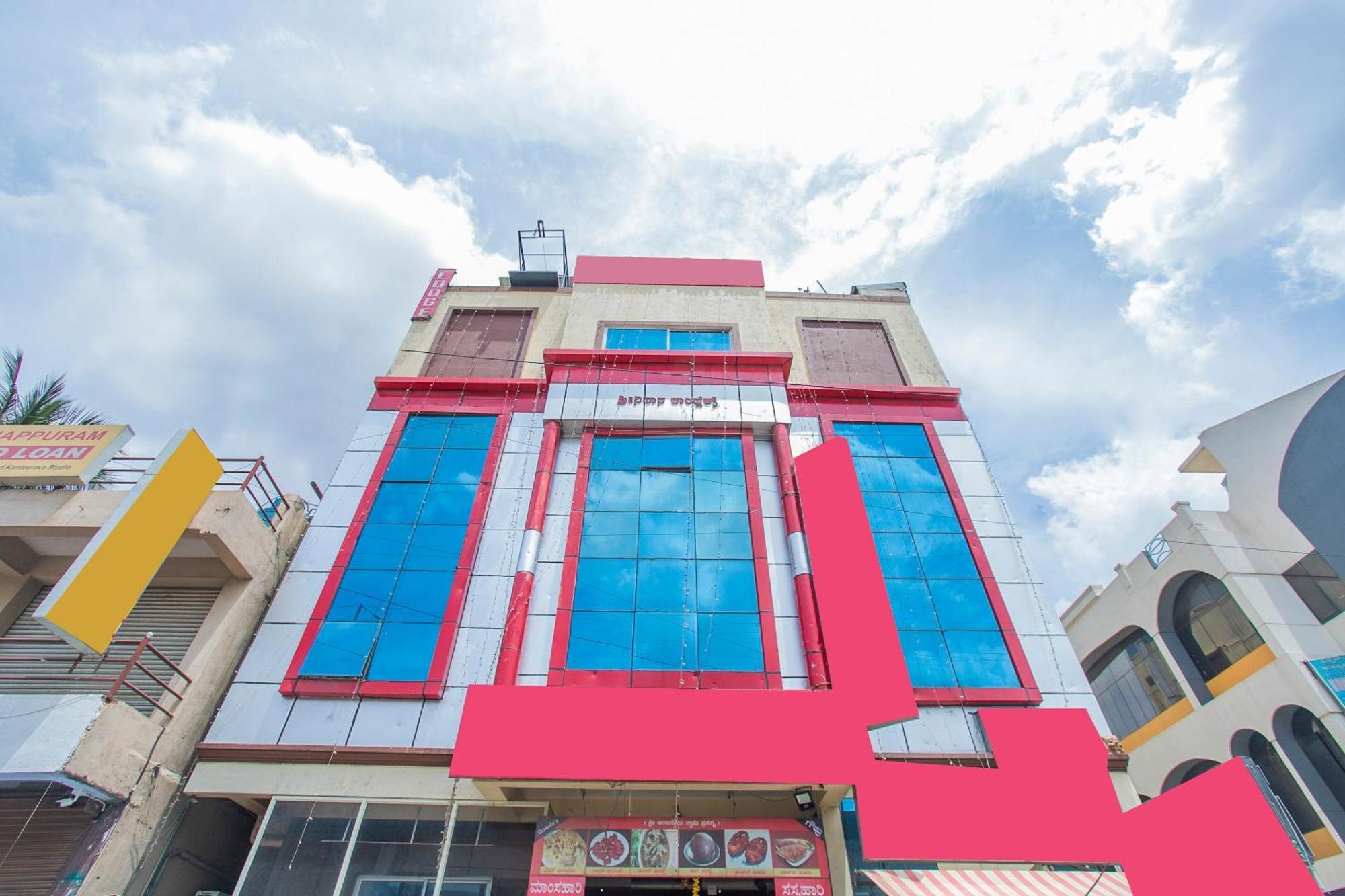 Oyo 18626 皇家住宅酒店 Jālahalli 外观 照片